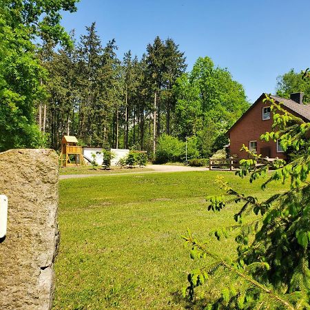 Familienfreundliche Ferienwohnung Soltau Bagian luar foto