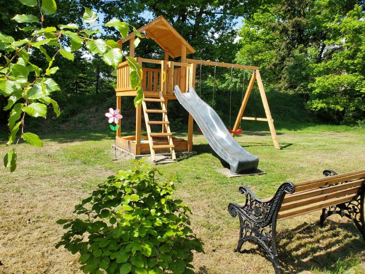 Familienfreundliche Ferienwohnung Soltau Bagian luar foto